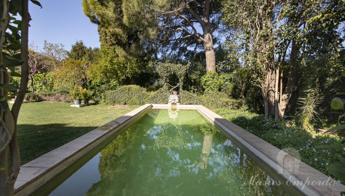 Vistes de la piscina de la casa