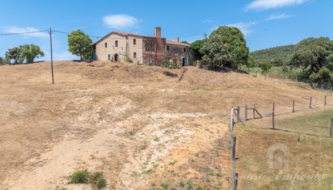 Vistes de la masia