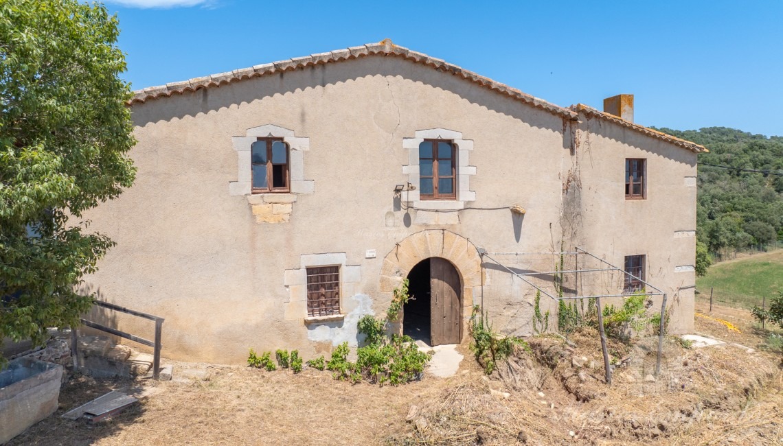 Vistes de la masia