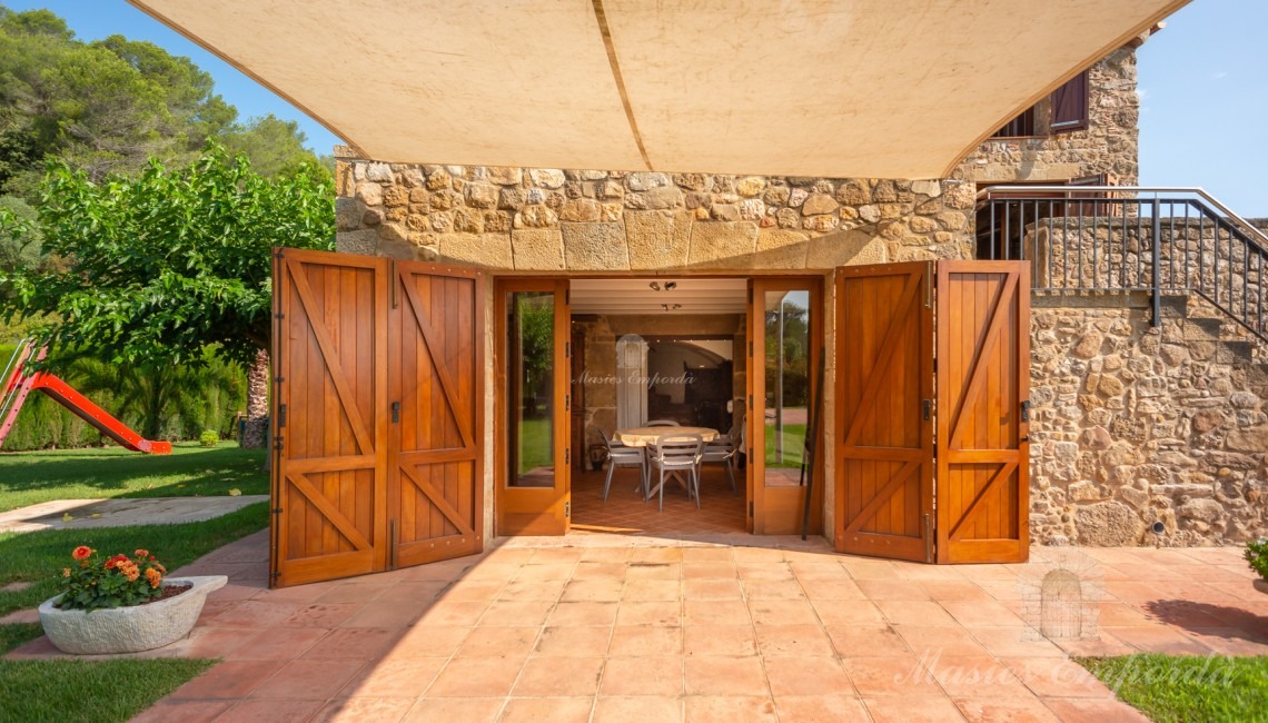 Vista de l´entrada a la planta baixa de la casa