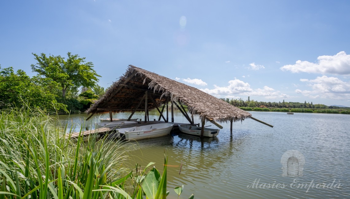 Vistes de l'embarcador del llac